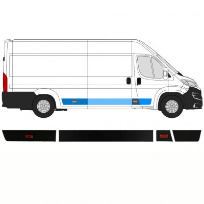 Sierlijsten set voor Fiat Ducato Boxer Relay 2018- / LWB / Rechts /  8486