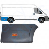 Achterste sierlijst zijlijst met positielicht voor Fiat Ducato 2006- / LWB / Rechts /  10682